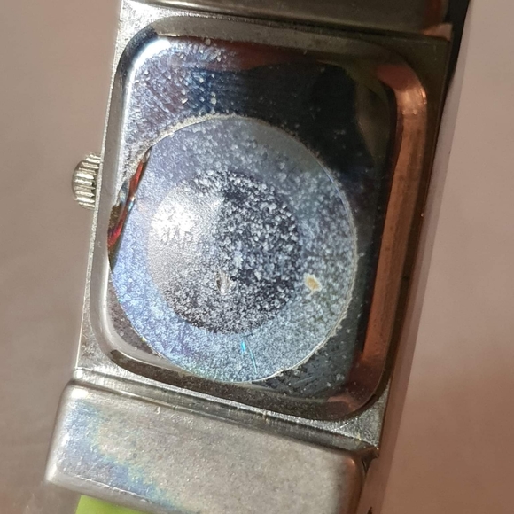 🦋10/$20🦋 Cannes Silver/Green Women's Cuff Watch - Picture 4 of 4